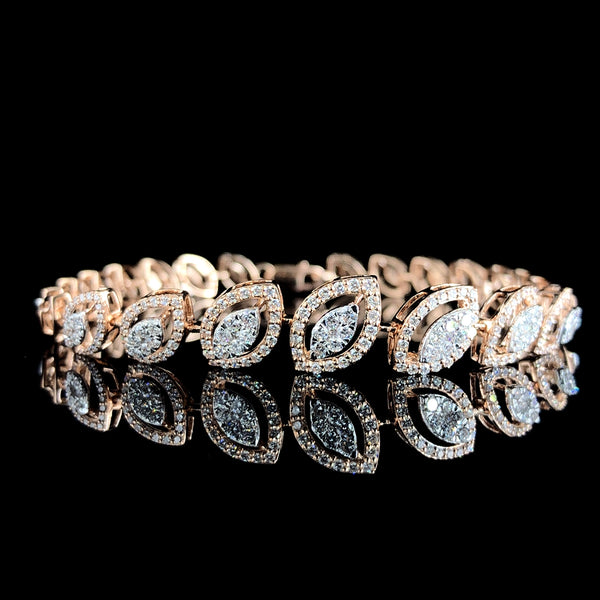 Golden Petal Glimmer Bracelet 🌸✨