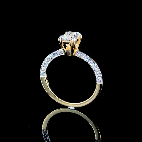 Emerald Elegance Ring
